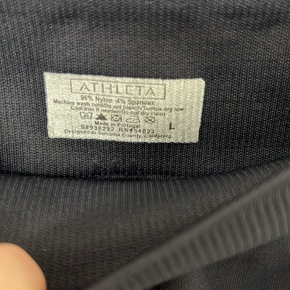 Athleta 2 in 1 Skirt Leggings Black Size Large - Picture 3 of 3